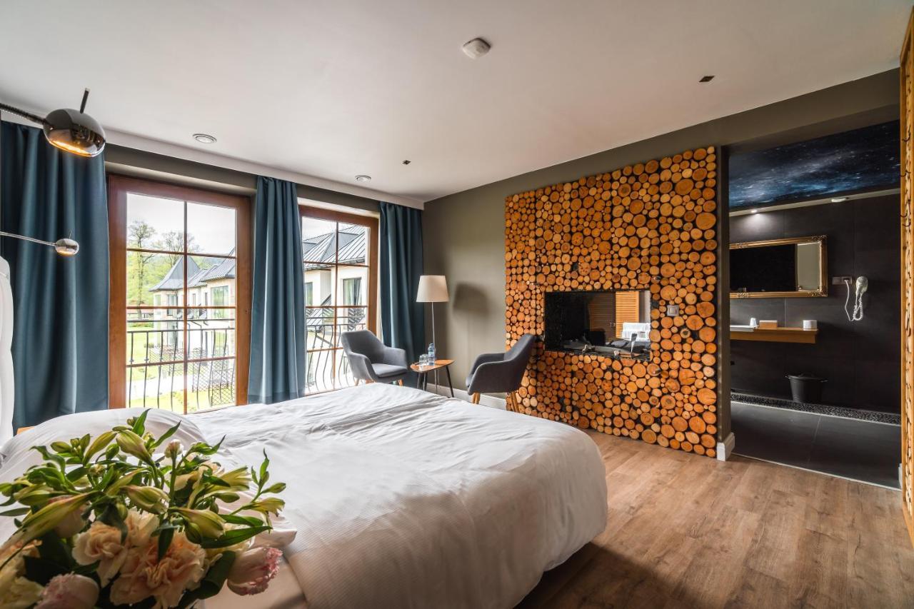 Carynska Resort & Spa Lutowiska Extérieur photo
