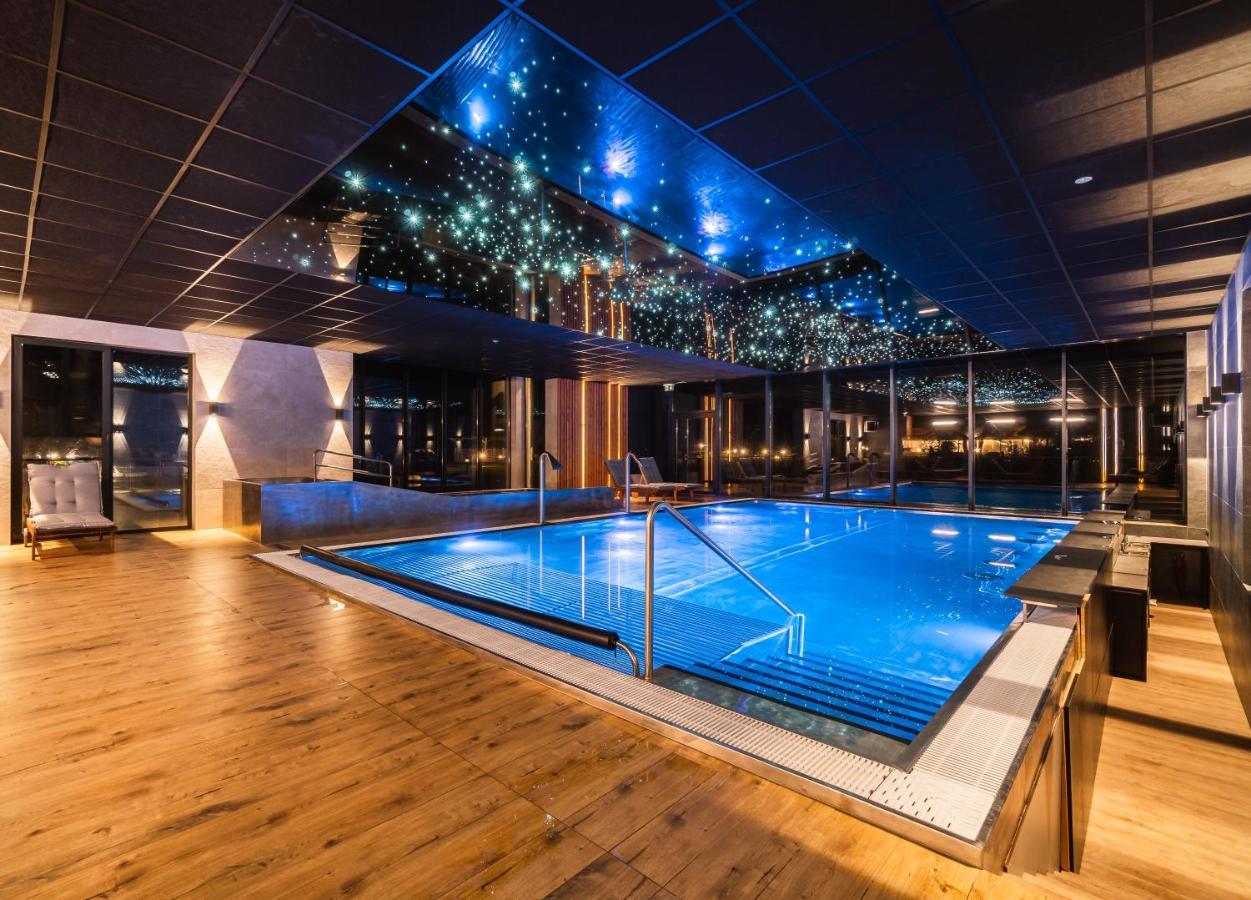 Carynska Resort & Spa Lutowiska Extérieur photo