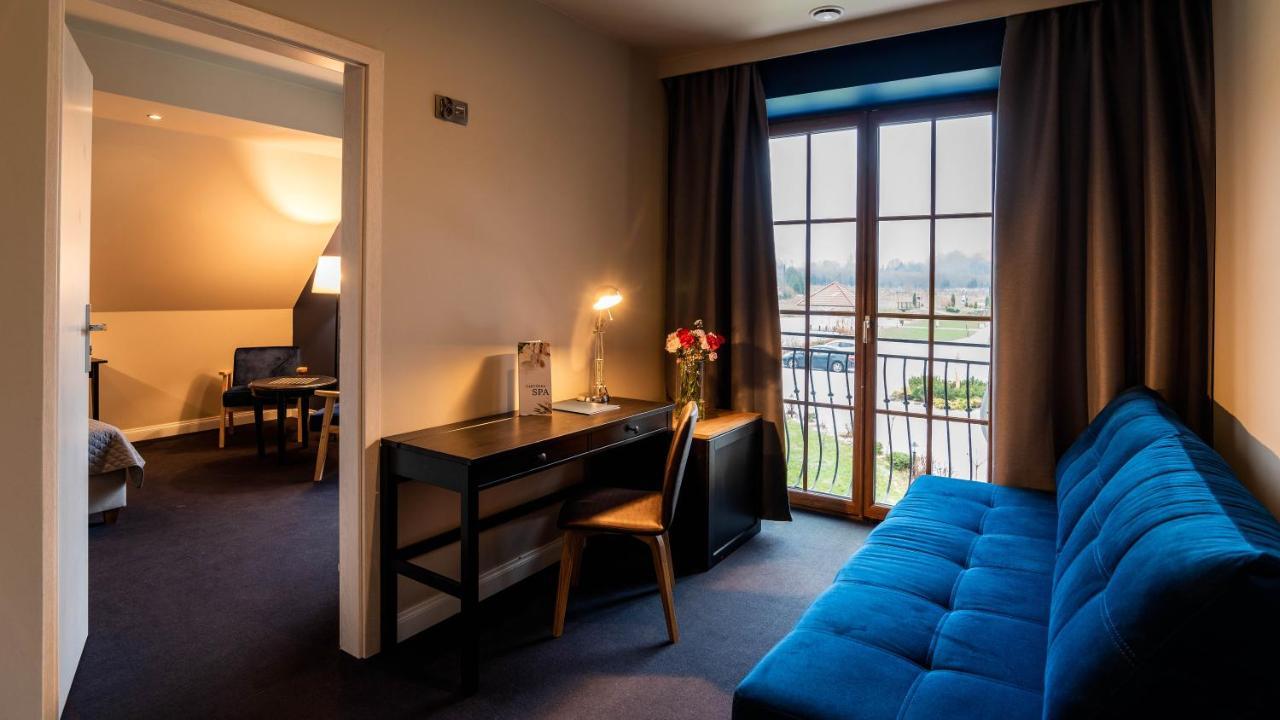 Carynska Resort & Spa Lutowiska Extérieur photo